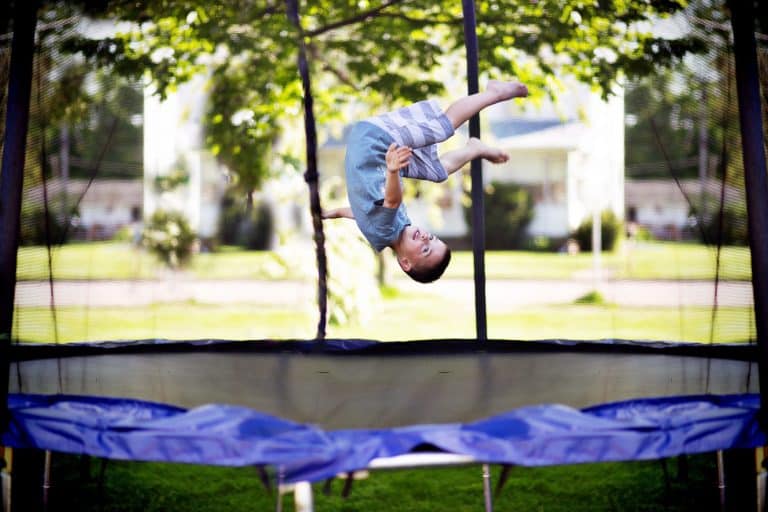 Trampoline mit 305 cm